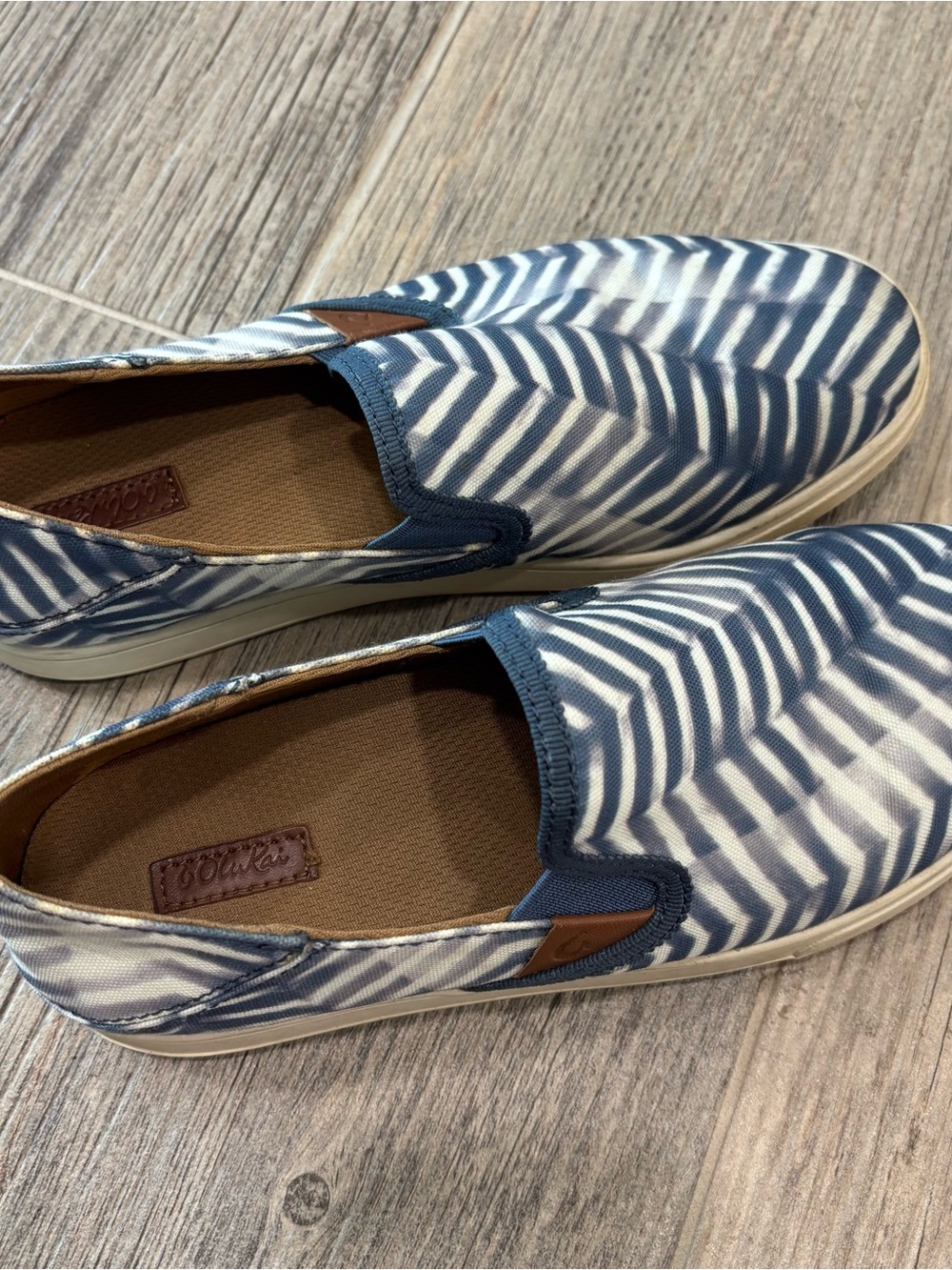 OLUKAI Women's Pehuea Pa'i Slip-On Sneaker Women’s Size 7 - Picture 2 of 7